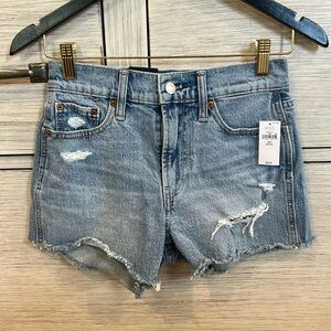 GAP 3 Inch Cheeky High Rise Short